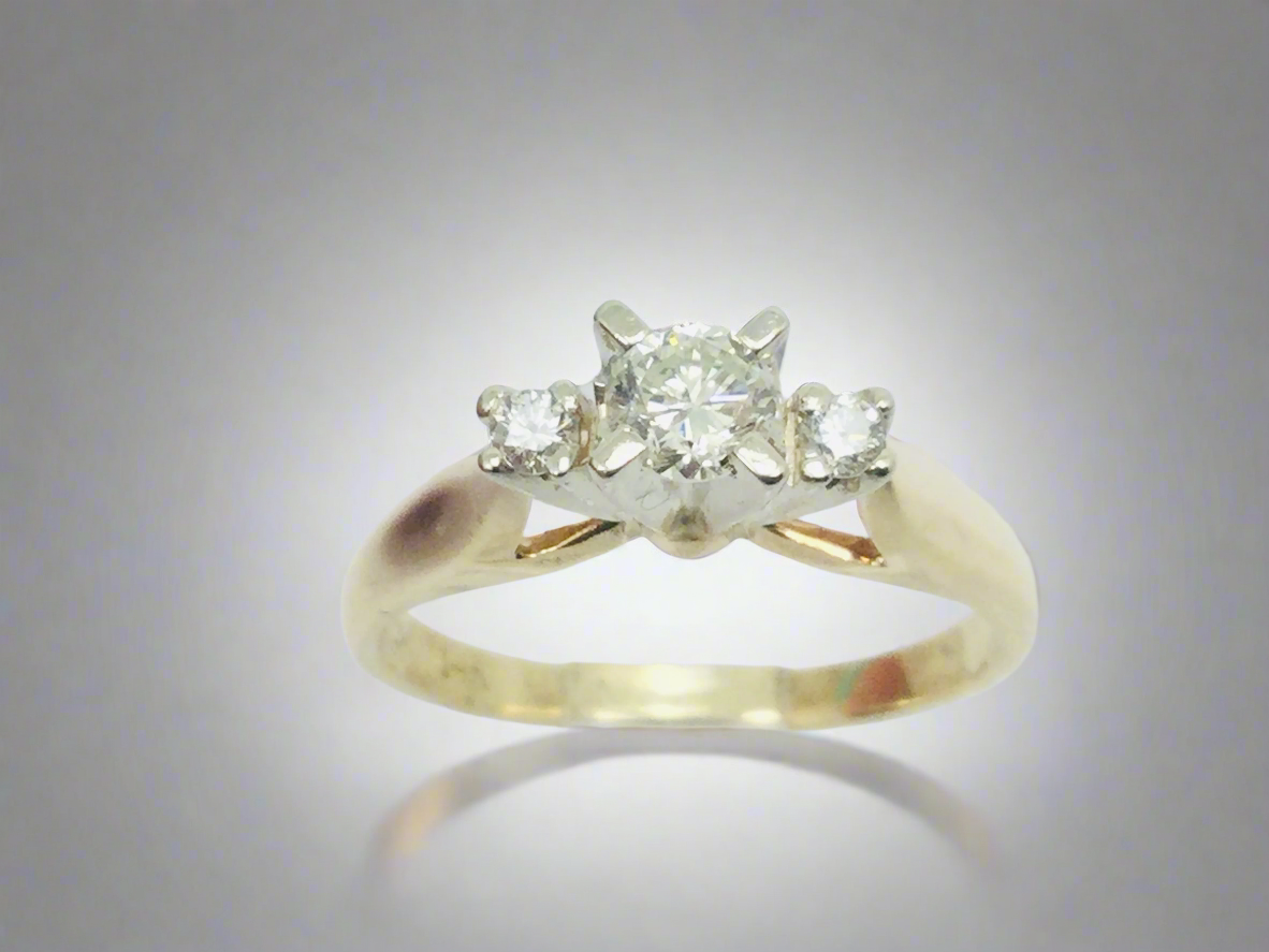 14k Yellow Gold Round Cut 0.24ct Diamond Trinity Ring