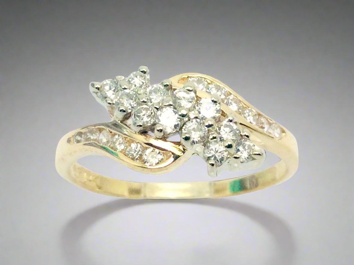 14k Yellow & White Gold Round Cut 0.54ct Diamond Cluster Ring
