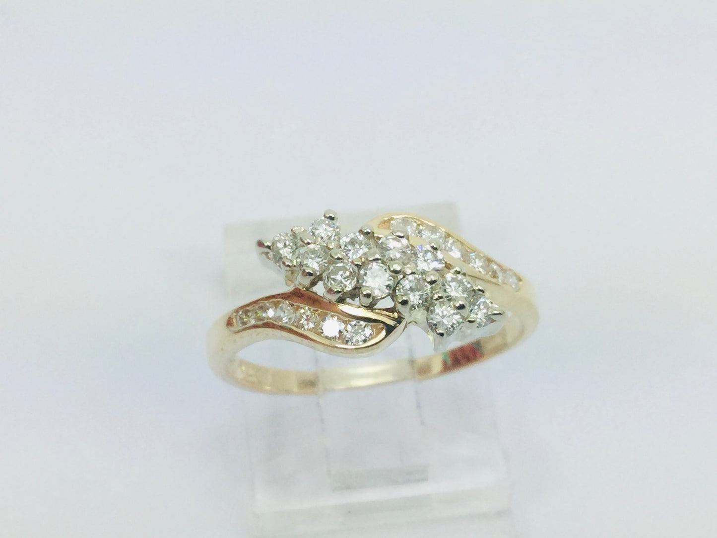 14k Yellow & White Gold Round Cut 0.54ct Diamond Cluster Ring