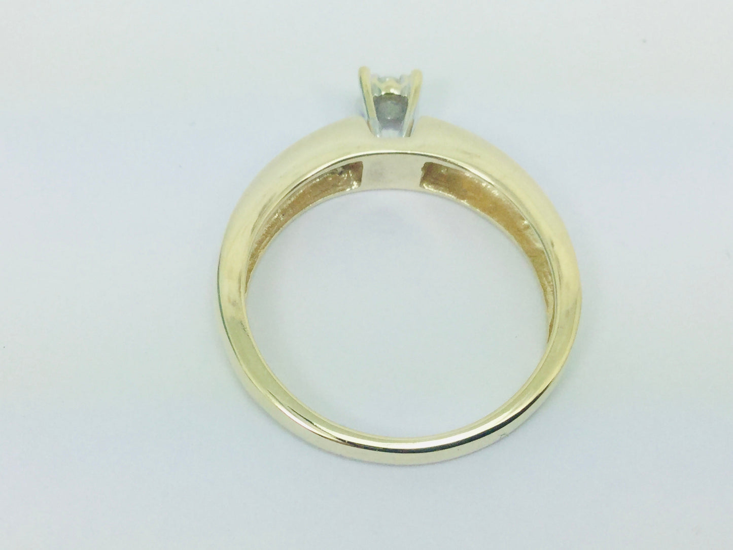 10k Yellow Gold Round Cut 7.5pt Diamond Solitaire with Accents Ring