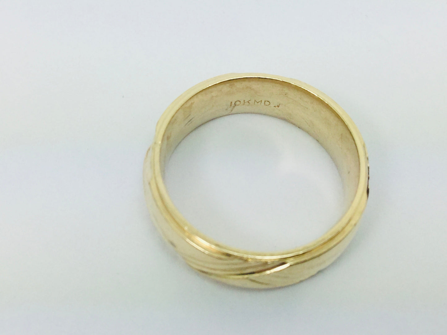 10k Yellow Gold Geometric Lines Pattern Band Ring