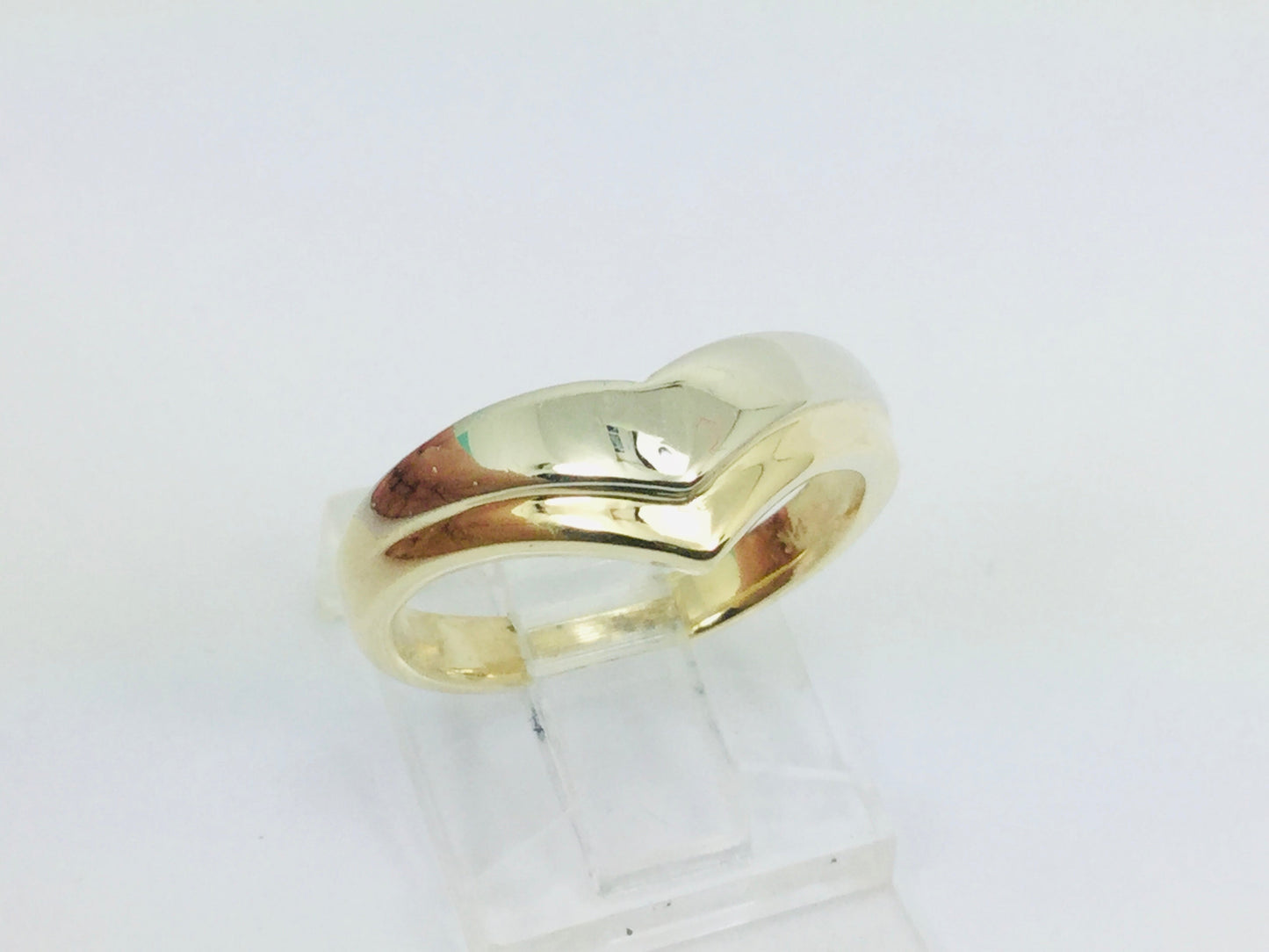 14k Yellow and White Gold Chevron Band Ring