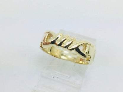 10k Yellow Gold Knot and Twist Pattern Ring