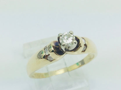 14k Yellow Gold Round Cut 0.32ct Diamond Solitaire with Accents Ring