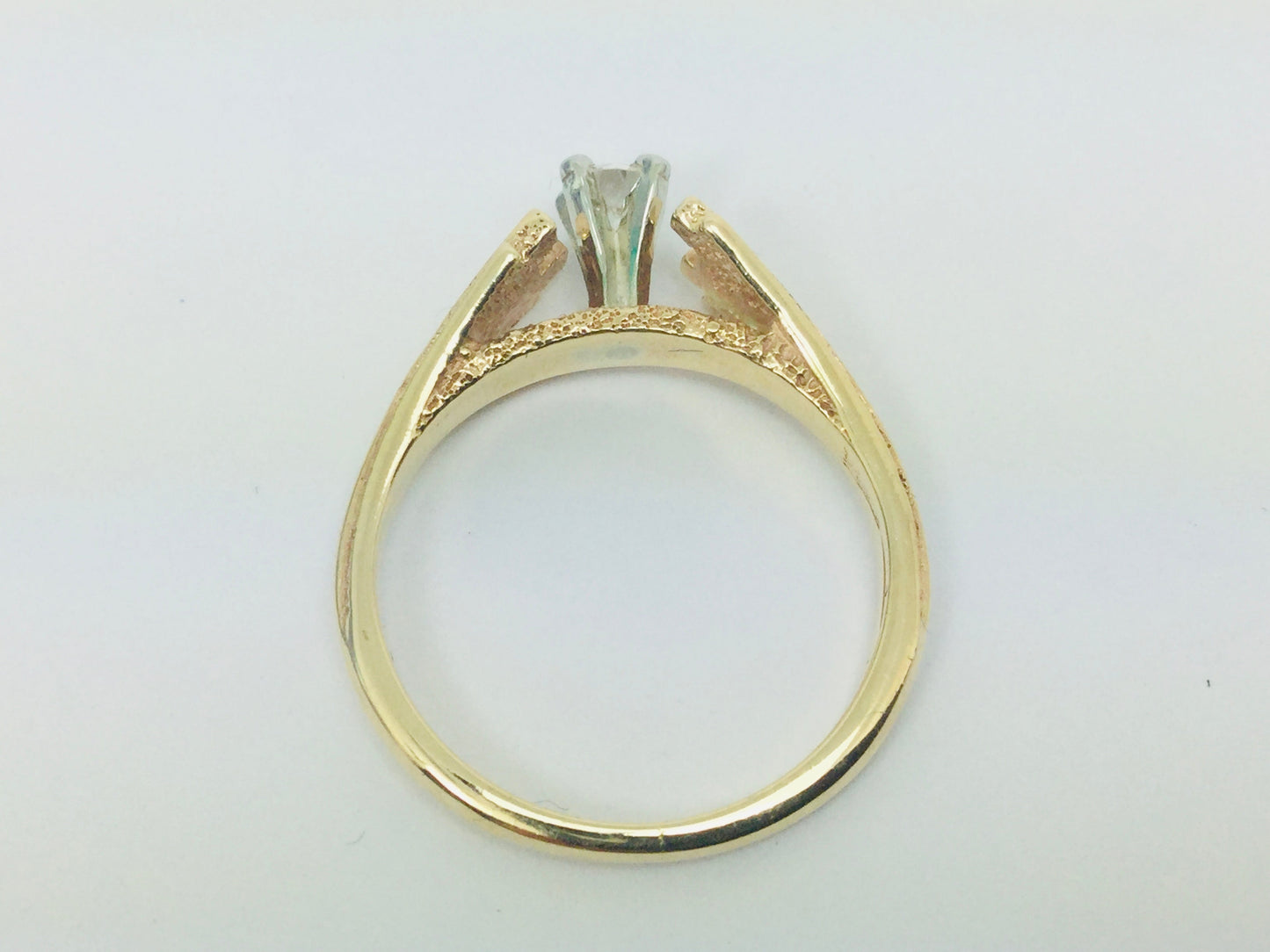 14k Yellow Gold Round Cut 0.16ct Diamond Solitaire Ring