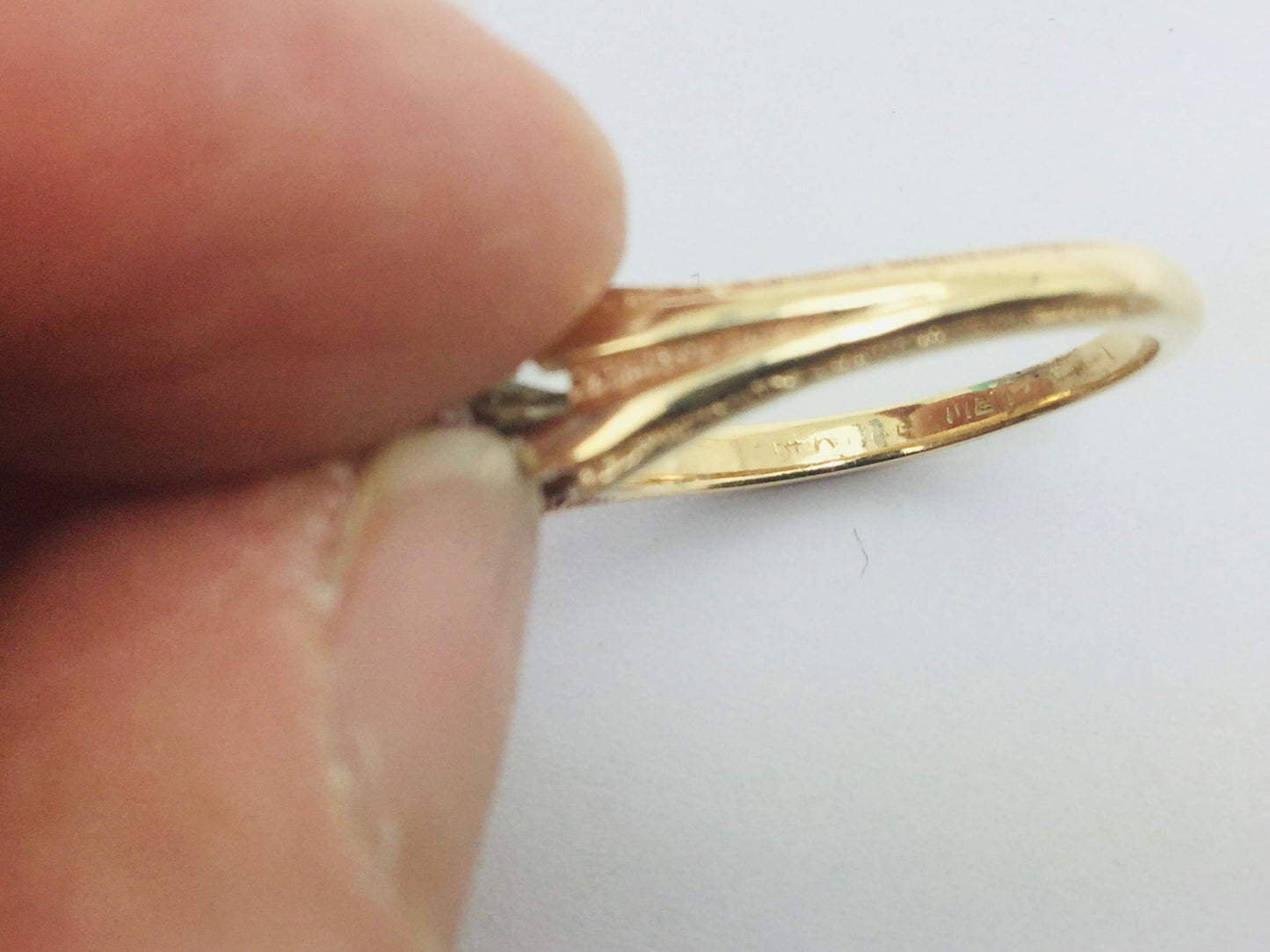 14k Yellow Gold Round Cut 0.16ct Diamond Solitaire Ring
