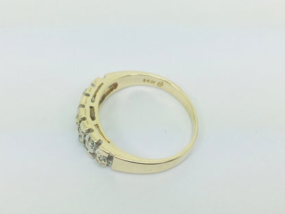 14k Yellow Gold Round Cut 7pt Diamond Abstract Ring