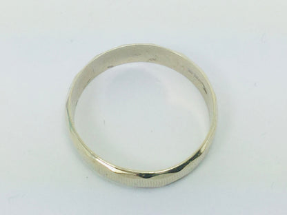 18k White Gold Pattern Band Ring