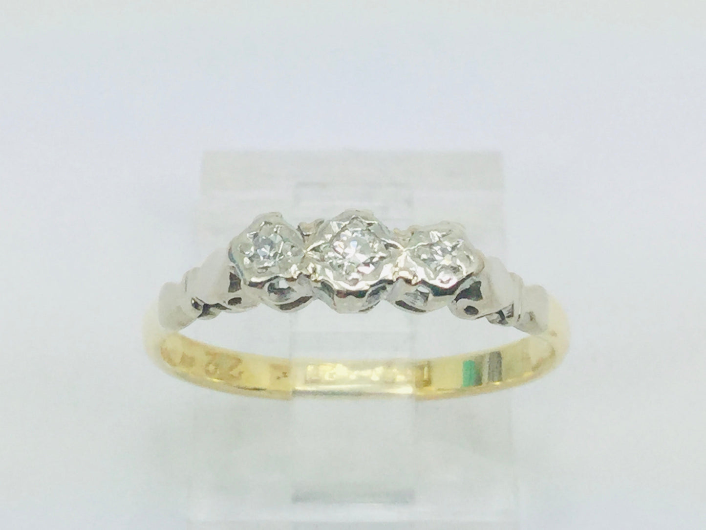18k Yellow & White Gold Round Cut 7pt Trinity Diamond Ring