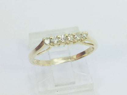 10k Yellow Gold Round Cut 0.20ct Row Set Diamond Ring