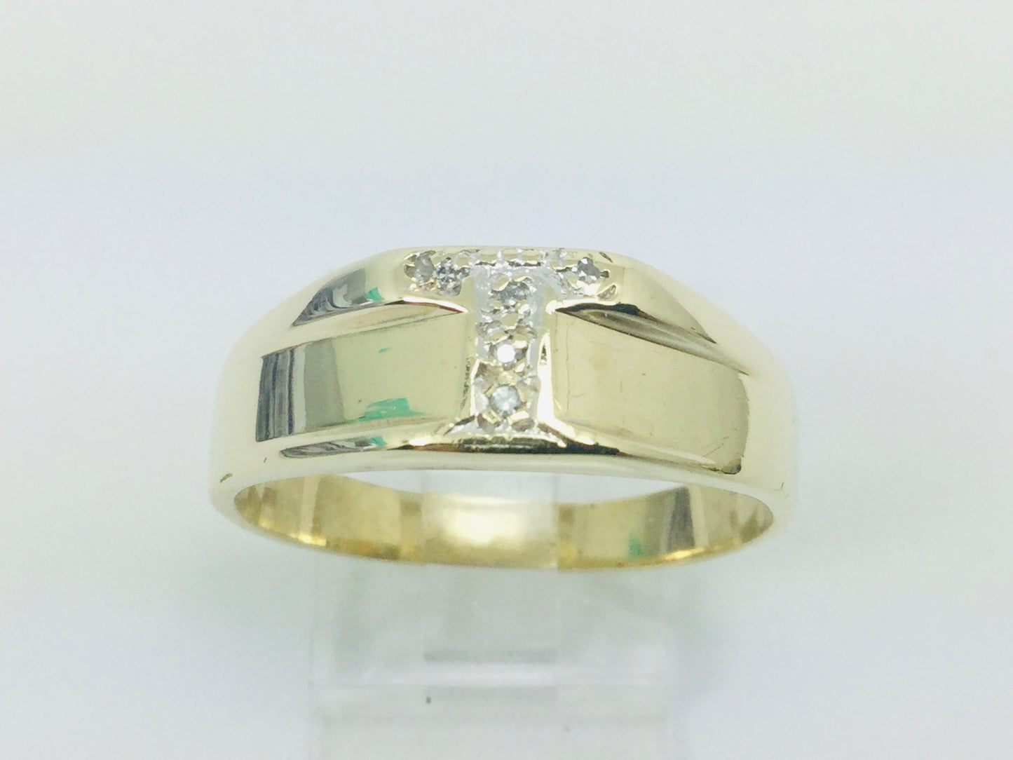 10k Yellow Gold Round Cut 5pt Diamond Letter 'T' Initial Ring