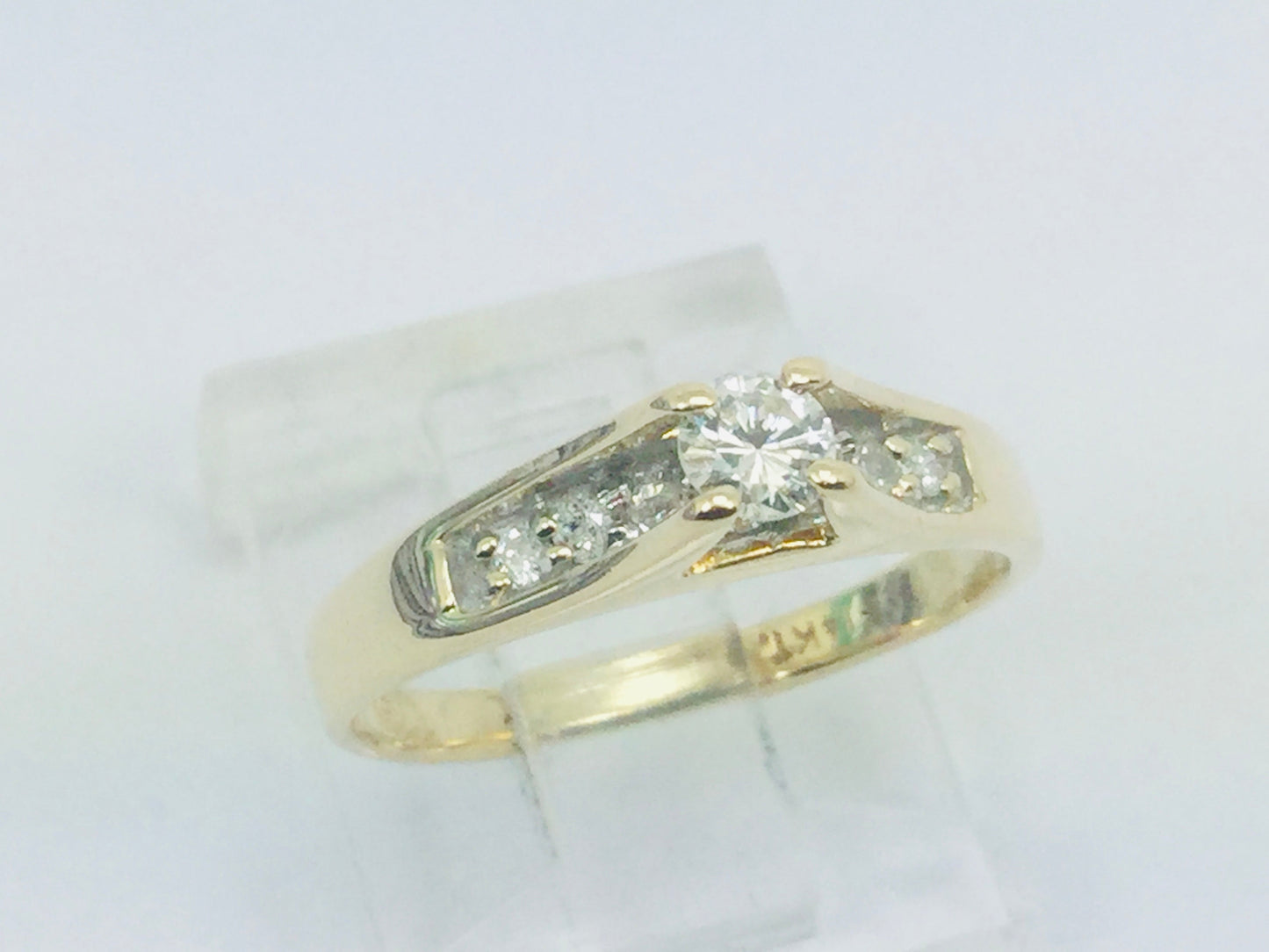14k Yellow Gold Round Cut 0.25ct Diamond Solitaire with Accents Ring