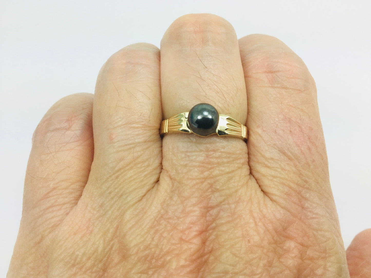 10k Yellow Gold Polished Round Hematite Ring