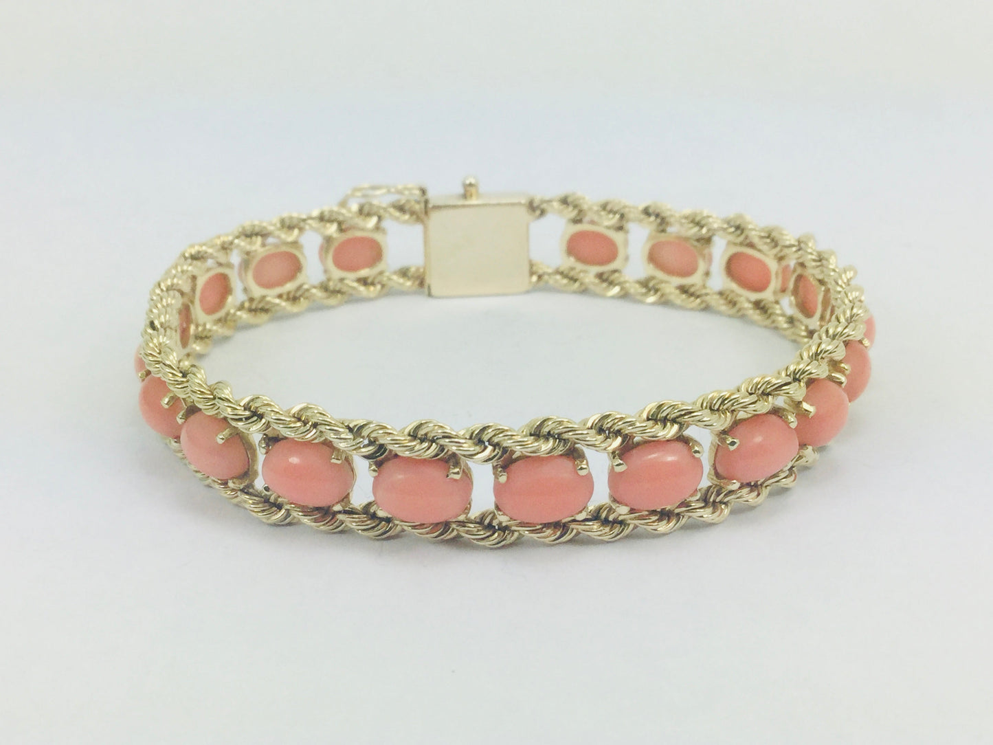 14k Yellow Gold Oval Cut Cabochon Coral Bracelet