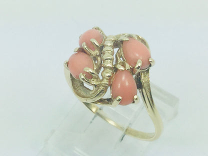 10k Yellow Gold Pear Cut Cabochon Coral Ring
