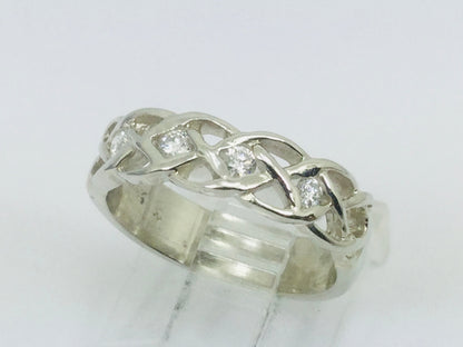 14k White Gold Round Cut 14pt Diamond Celtic Design Band Ring