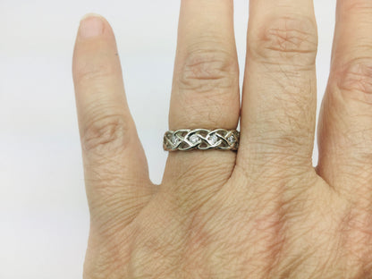 14k White Gold Round Cut 14pt Diamond Celtic Design Band Ring