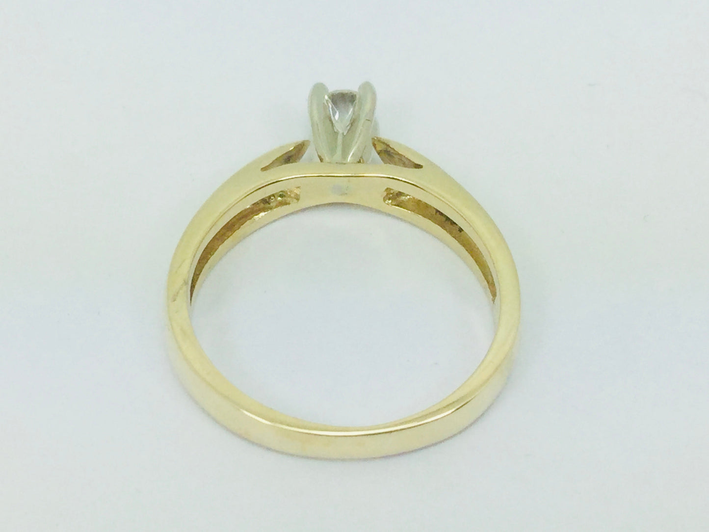 14k Yellow Gold Round Cut 0.17ct Solitaire Diamond Ring