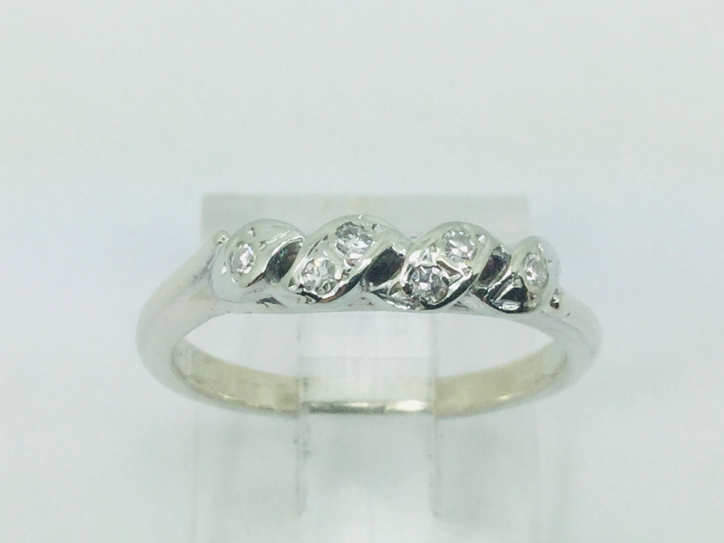 14k White Gold Round Cut 6pt Diamond Bridal Knot Ring
