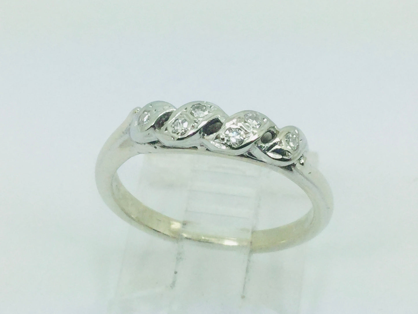 14k White Gold Round Cut 6pt Diamond Bridal Knot Ring