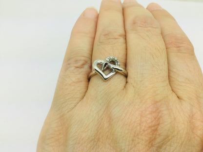 10k White Gold Round Cut 5pt Diamond Heart Ring