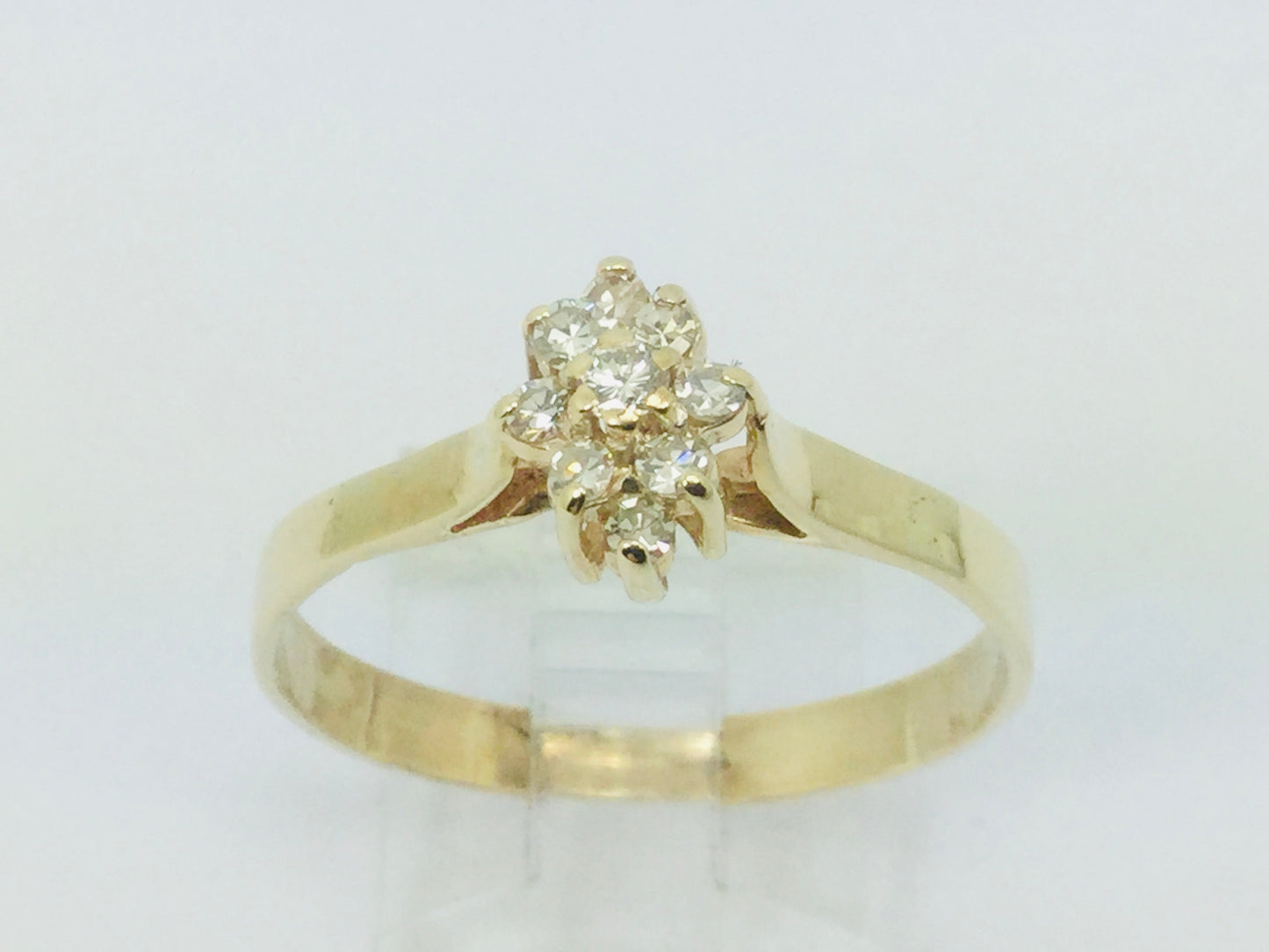 10k Yellow Gold Round Cut 0.25ct Diamond Cluster Ring