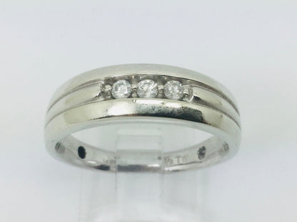 14k White Gold Round Cut 9pt Diamond Row Set Ring