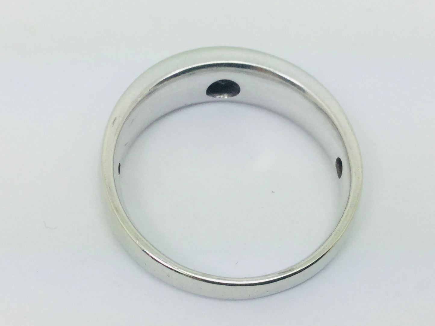 14k White Gold Round Cut 9pt Diamond Row Set Ring
