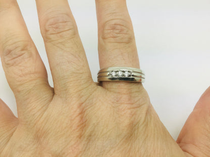 14k White Gold Round Cut 9pt Diamond Row Set Ring