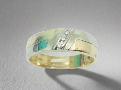10k Yellow and White Gold Round Cut 4.5pt Diamond Row Set Ring