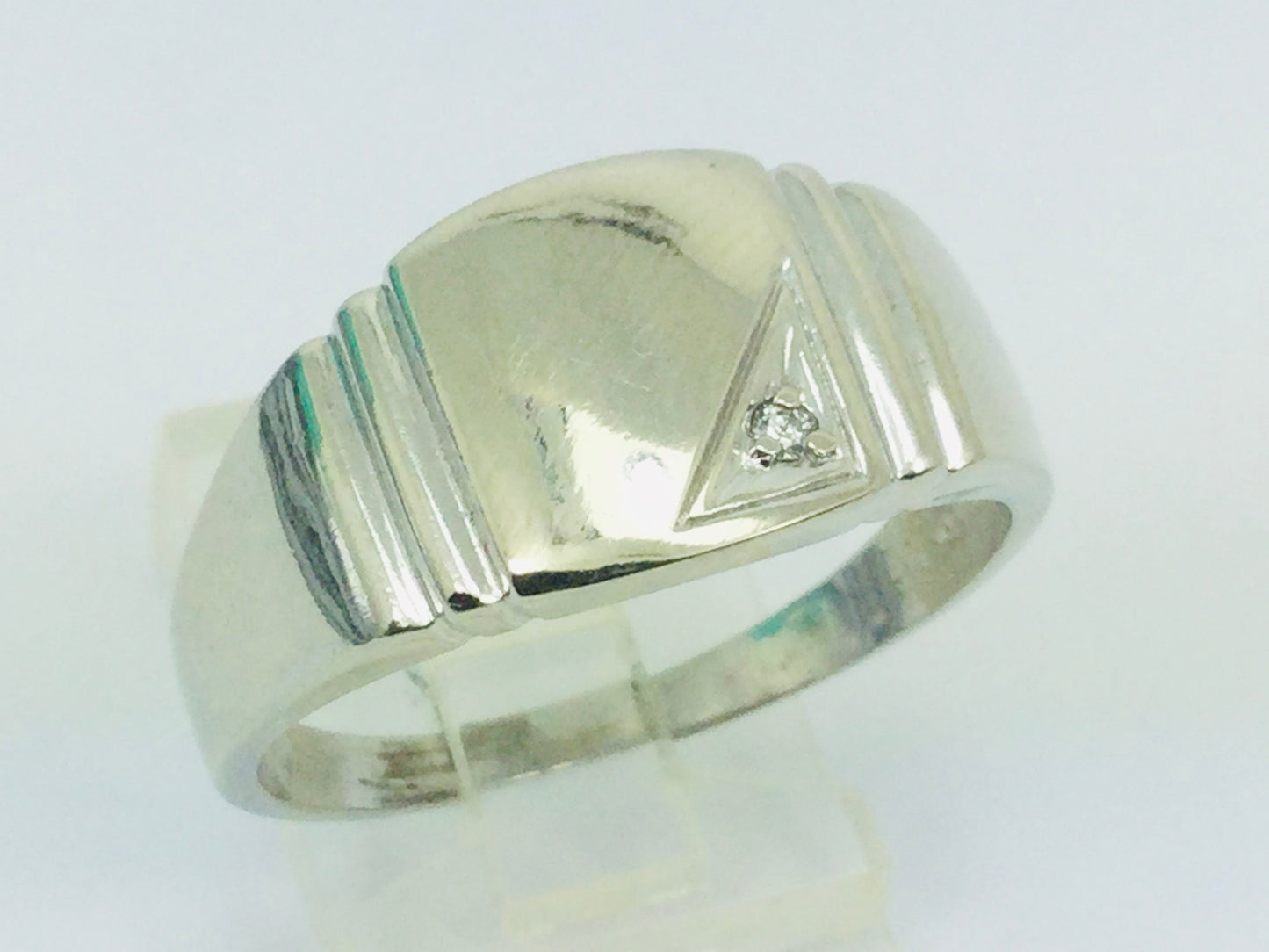 10k White Gold Round Cut 2pt Diamond Ring