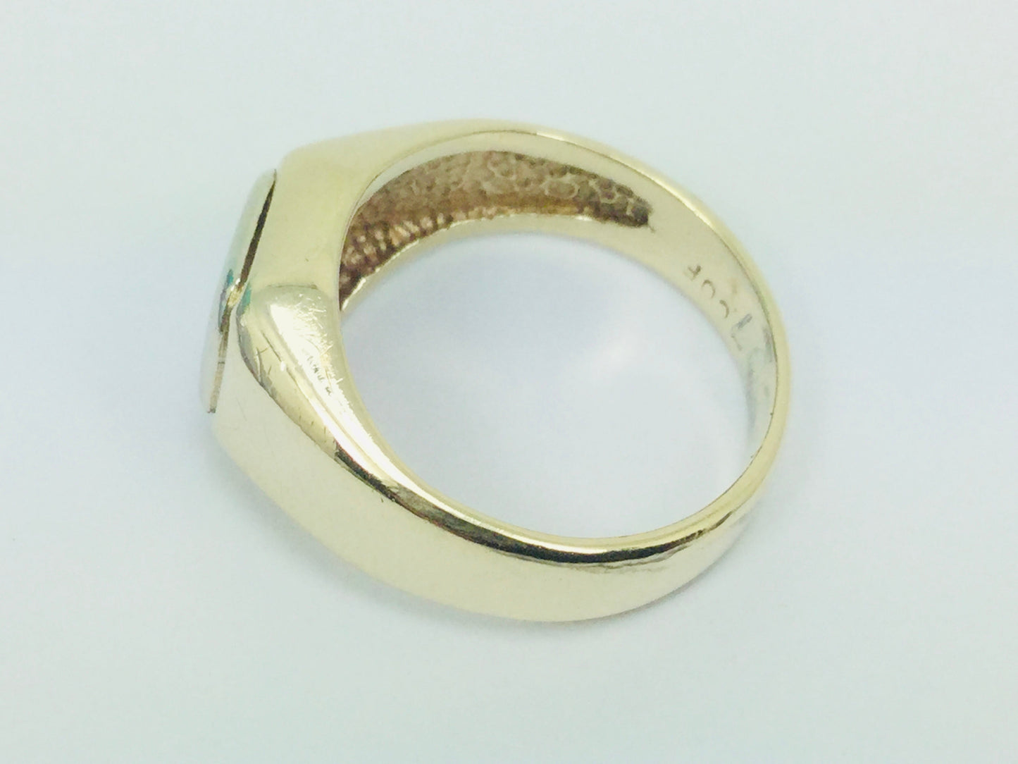 10k Yellow and White Gold Round Cut 10pt Diamond Solitaire Ring