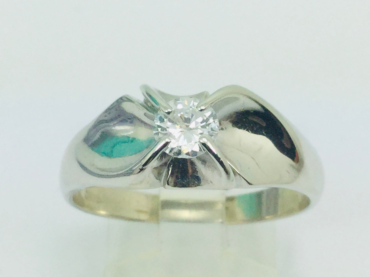 14k White Gold Round Cut 40pt Diamond Solitaire Ring