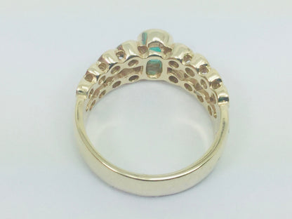 14k Yellow Gold Oval Cut 0.50ct Emerald May Birthstone & 0.40ct Diamond Row Set Ring