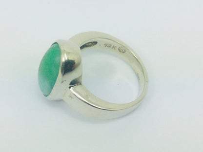 18k Yellow Gold Oval Cut Cabochon Jade August Birthstone Ring