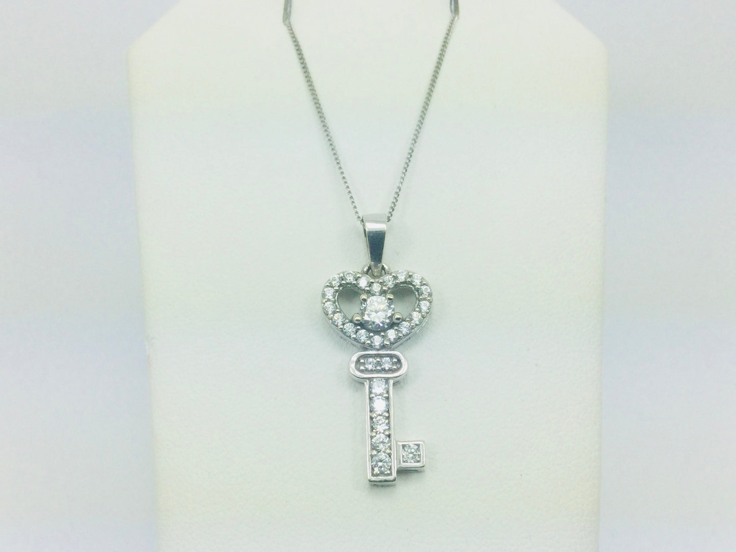 10k White Gold Round Cut Cubic Zirconia (CZ) Heart Key Necklace