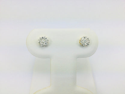21k Yellow and White Gold Round Cut 1.32ct Diamond Cluster Necklace and Earring Set