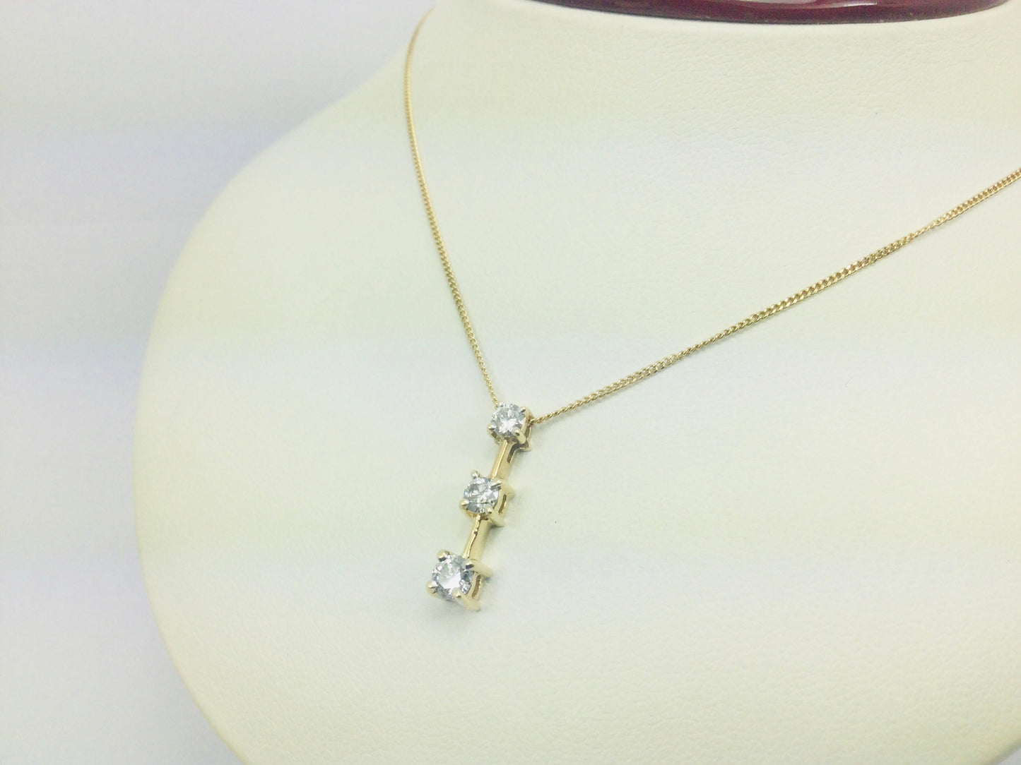 14k Yellow Gold Round Cut 0.45ct Diamond Trinity Row Set Necklace