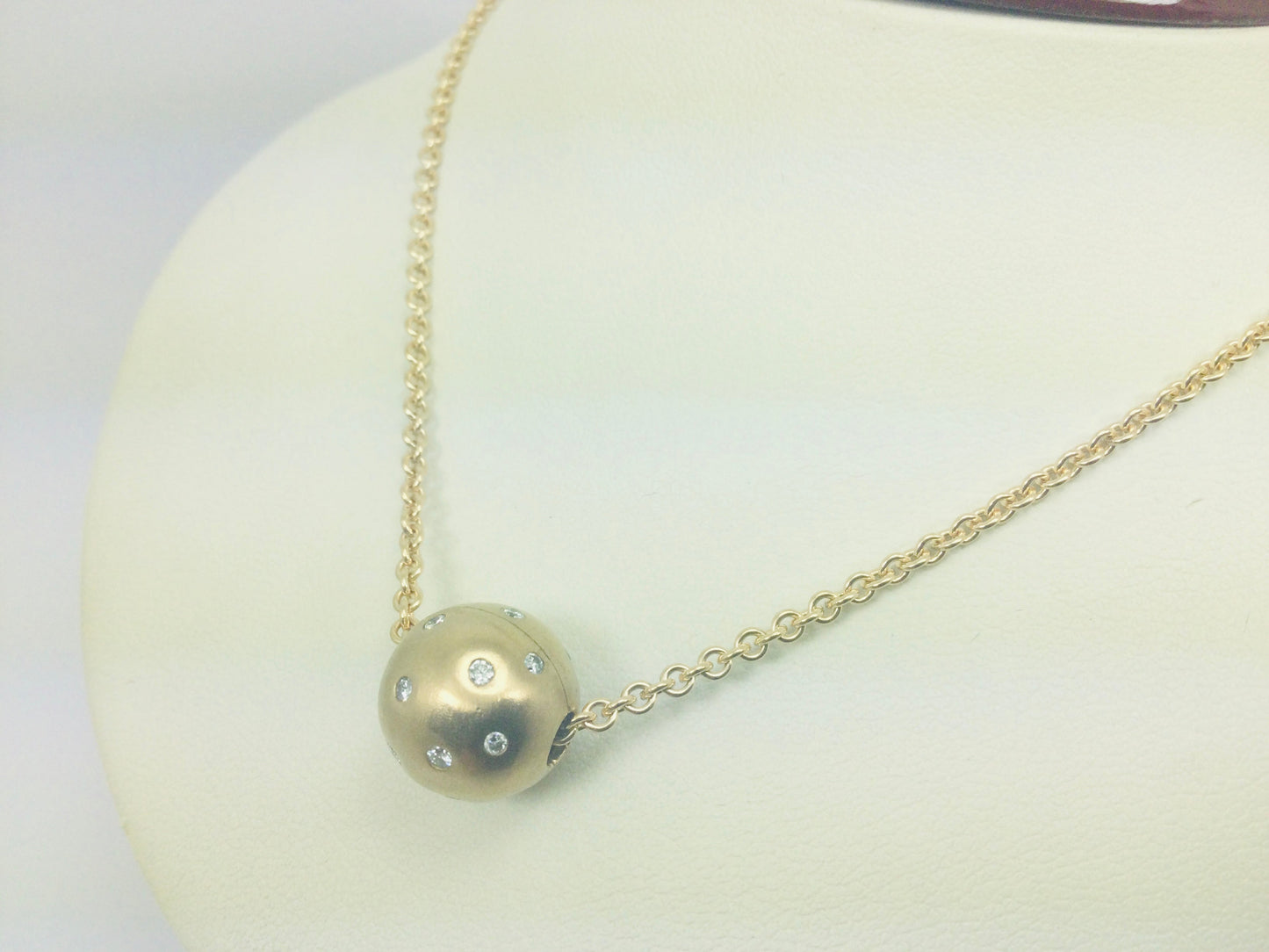 10k Yellow Gold Round Cut 0.27ct Diamond Ball Necklace