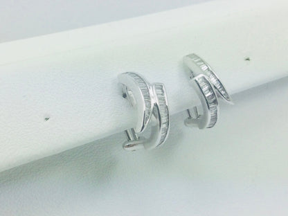 18k White Gold Baguette Cut 0.85ct Diamond Row Set Omega Style Clip Earrings