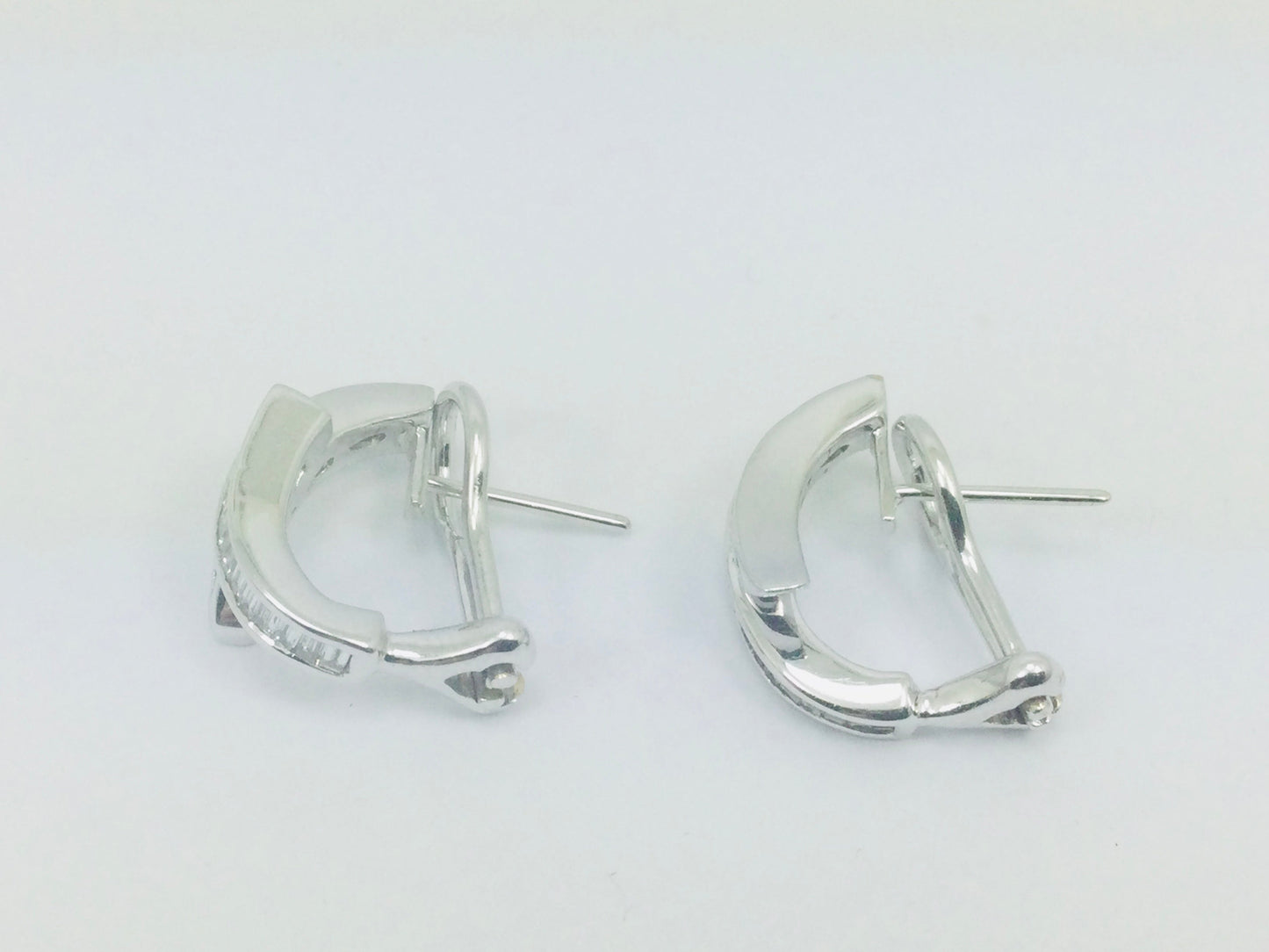 18k White Gold Baguette Cut 0.85ct Diamond Row Set Omega Style Clip Earrings