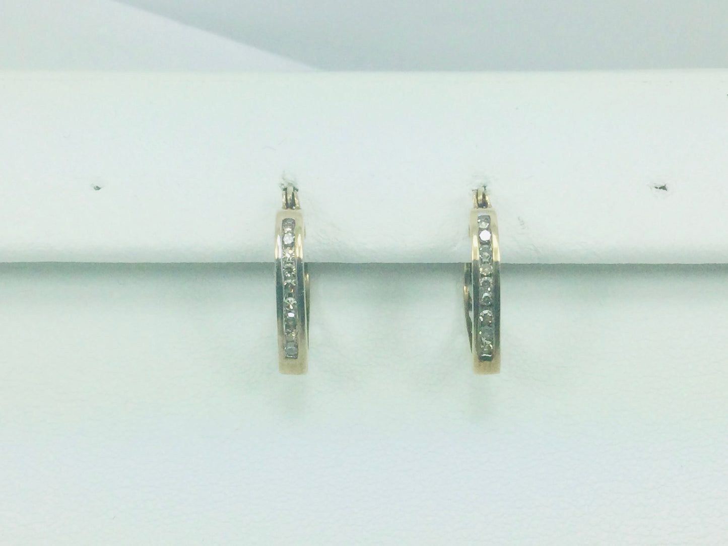 10k Yellow Gold Round Cut 18pt Diamond Row Set Heart Earrings