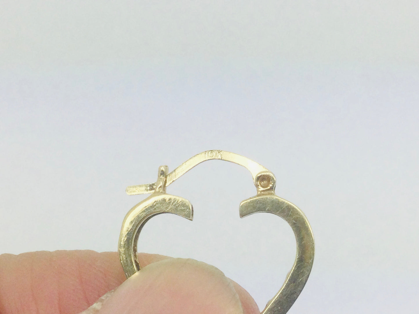 10k Yellow Gold Round Cut 18pt Diamond Row Set Heart Earrings