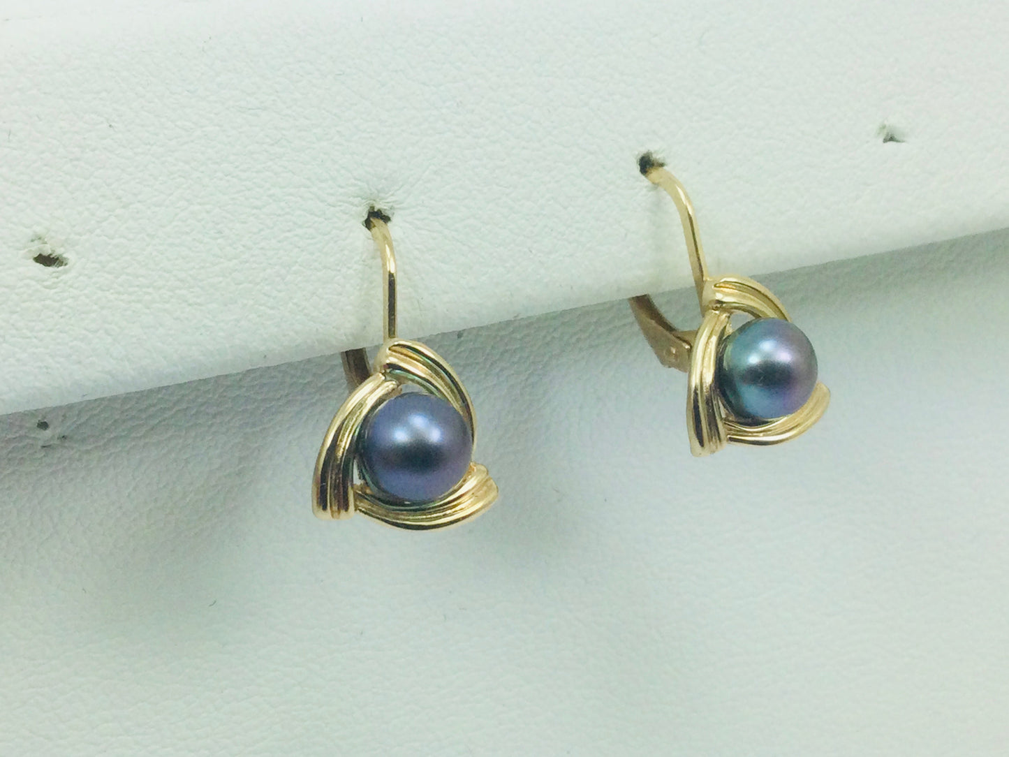 10k Yellow Gold Black Tahitian Pearl Earrings