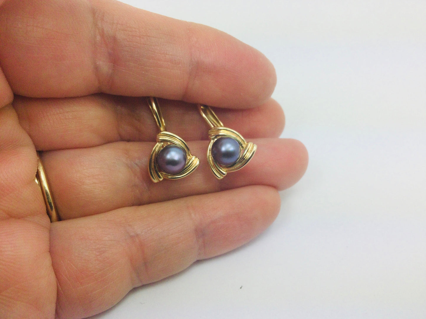 10k Yellow Gold Black Tahitian Pearl Earrings