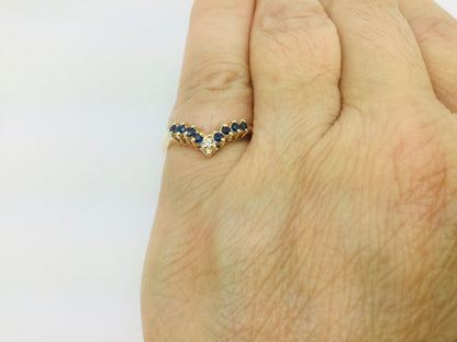 10k Yellow Gold Round Cut 12pt Sapphire & Diamond Chevron Ring