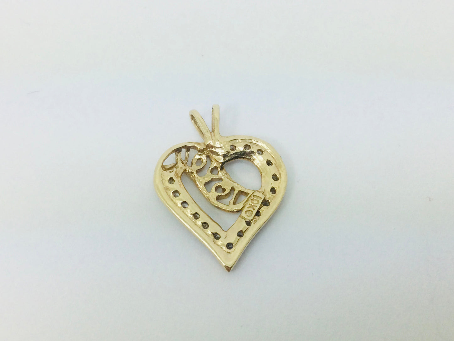 10k Yellow Gold Round Cut 17pt Diamond Heart I Love You Pendent / Charm