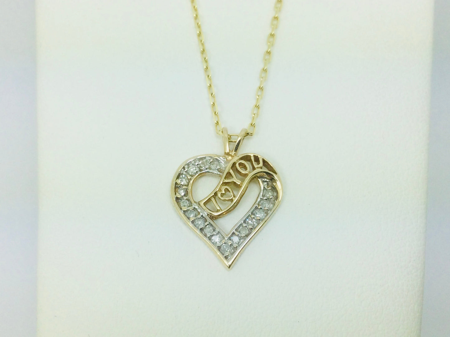 10k Yellow Gold Round Cut 17pt Diamond Heart I Love You Pendent / Charm