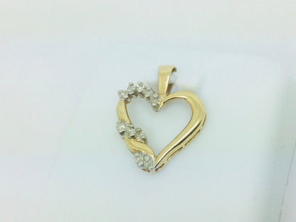 10k Yellow Gold Round Cut 10pt Diamond Heart Pendent