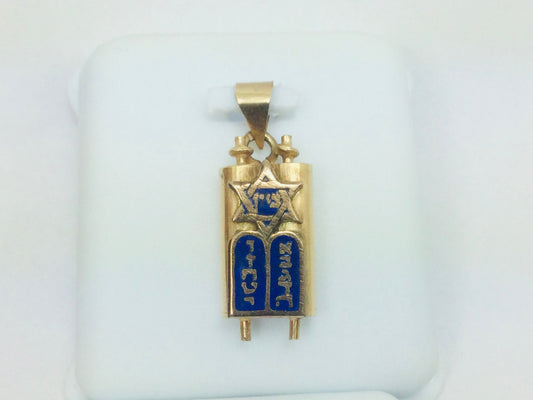 14k Yellow Gold Jewish Scroll Pendent